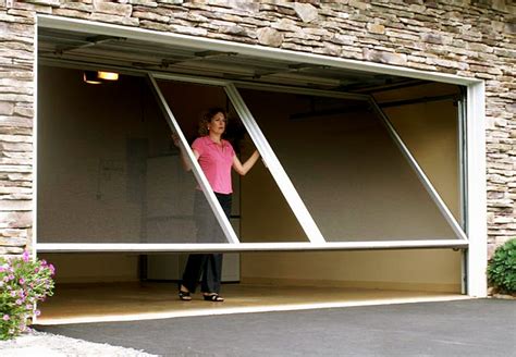 Tips for Choosing the Right Size Magic Screen Garage Door for Your Vehicle